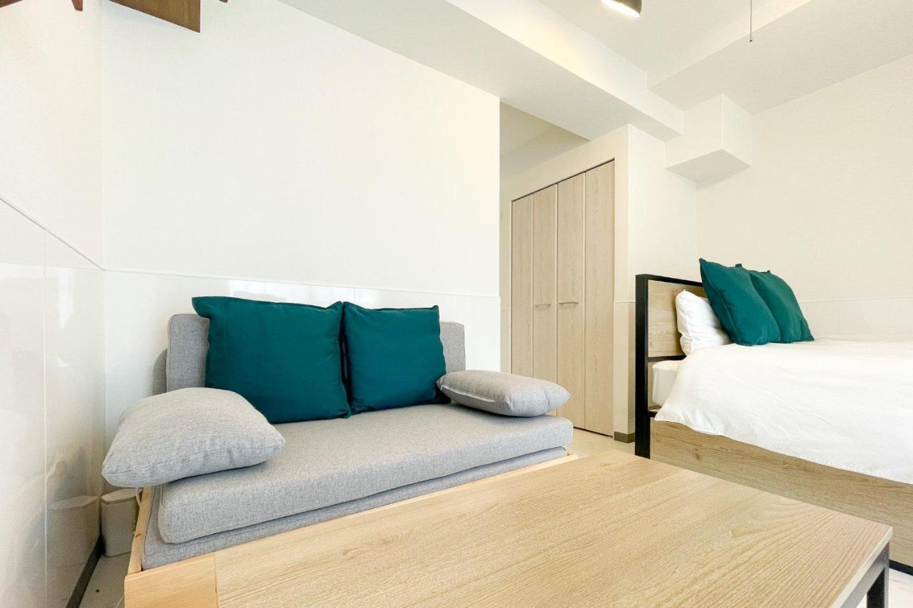 Blue Shimanouchi Apartment Osaka Room photo